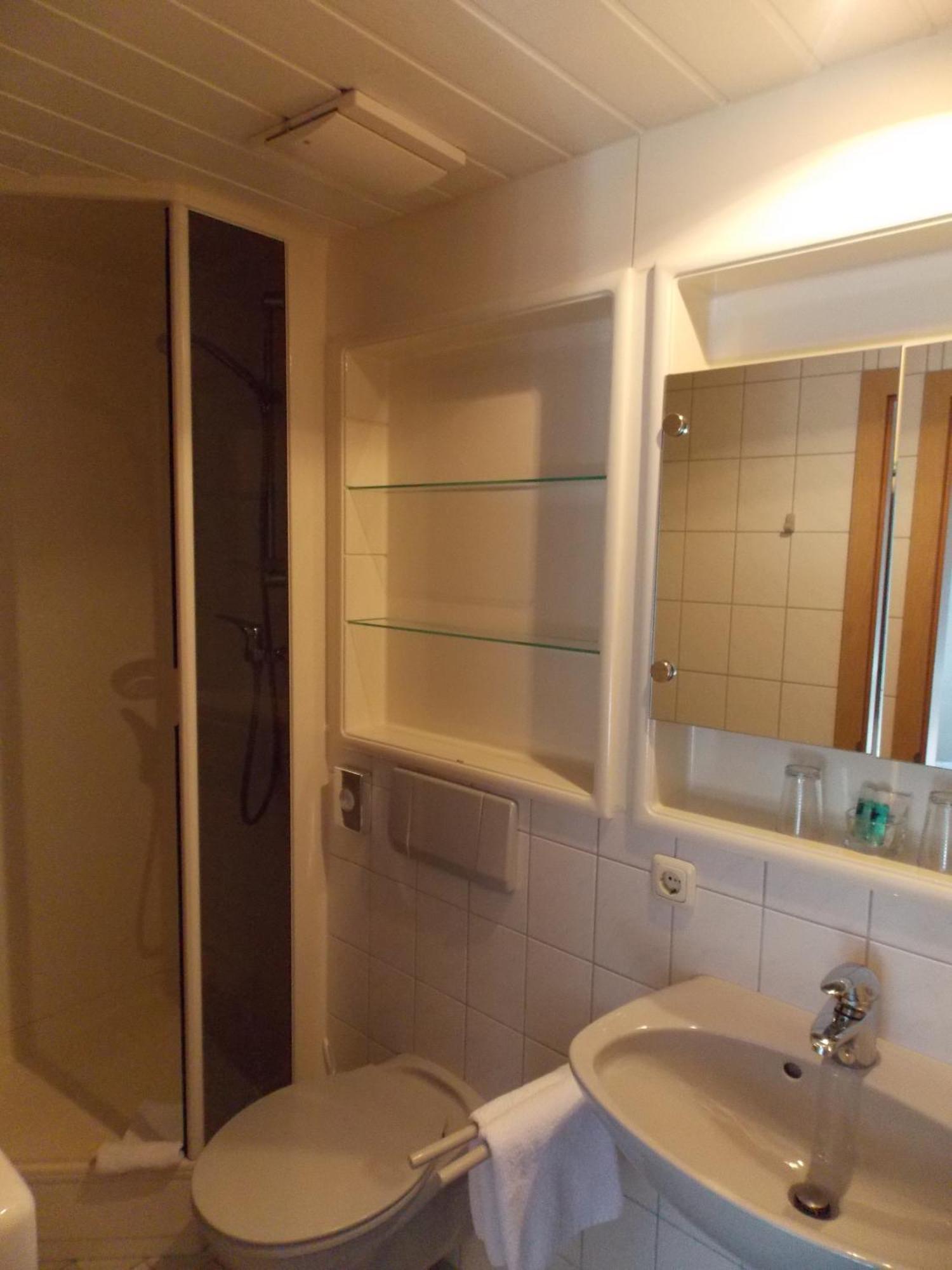 Central Hotel Friedrichshafen Kültér fotó