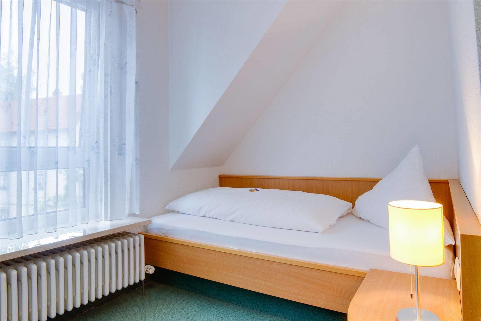 Central Hotel Friedrichshafen Kültér fotó